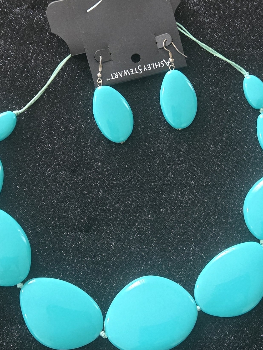 Ashley Stewart Bright Turquoise Oval Bead Necklace with Matching Drop Earrings